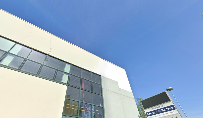 Palazzo comunale via Newton 150