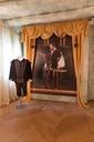 Casa museo Pavarotti costumi di scena.jpg