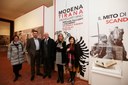 Ambasciatore d'Albania in visita alla mostra Modena - Tirana andata e ritorno.jpg