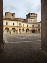 Mantova piazza Castello.JPG