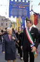 25 aprile, il sindaco Muzzarelli con la presidente dell'Anpi Aude Pacchioni