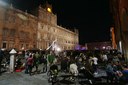 nessun dorma 2016 danza aerea in piazza Roma.jpg