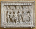 06_Rilievo romano in marmo con scena di vendita di stoffe dagli Uffizi.jpg