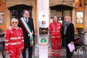 Collocato in via Emilia un defibrillatore donato dalla Croce Rossa