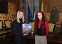 L'assessora Debora Ferrari incontra in Municipio la console generale di Bulgaria Tanya Dimitrova