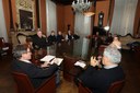 Un momento dell'incontro tra il sindaco Muzzarelli e i parroci modenesi