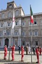 Alzabandiera Croce Rossa in piazza Roma