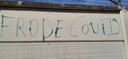 La scritta sui muri di recinzione della caserma Setti