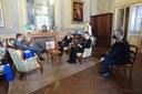Un momento dell'incontro in Municipio col generale dei carabinieri Antonio Paparella