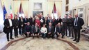 foto di gruppo dell'incontro dei Lions con il sindaco