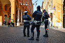 La Polizia locale di Modena in centro storico
