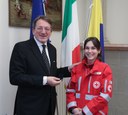 Il sindaco con la volontaria CRI Emma Pozzi
