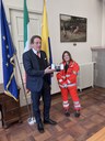 Il sindaco consegna la Secchia rapita a Giulia Rossi